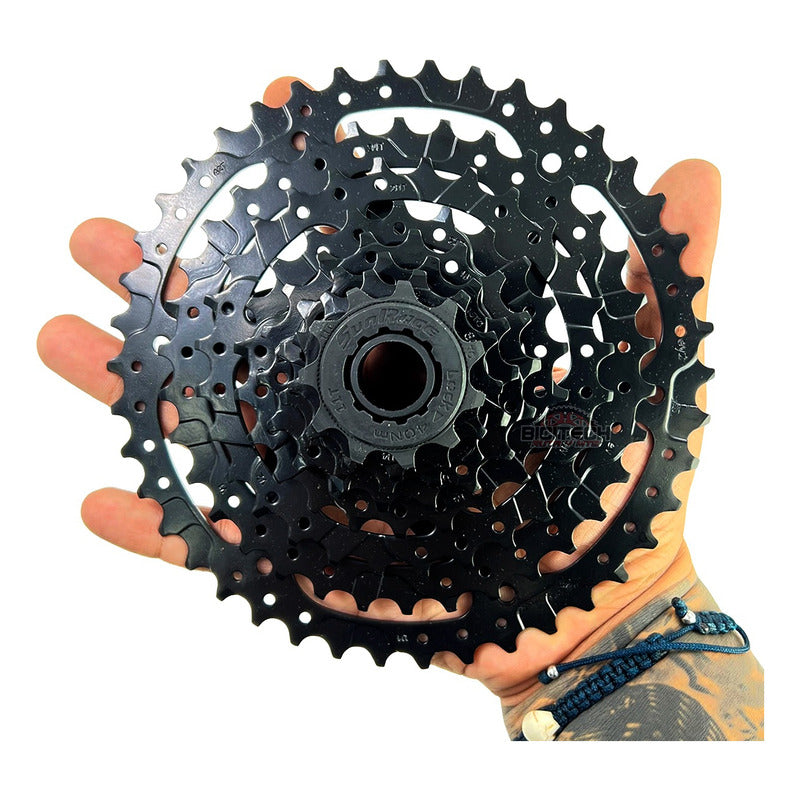 Pacha 8 Velocidades Sunrace M680. 11-42 + Cadena Kmc Z8 Mtb Negro 11 42